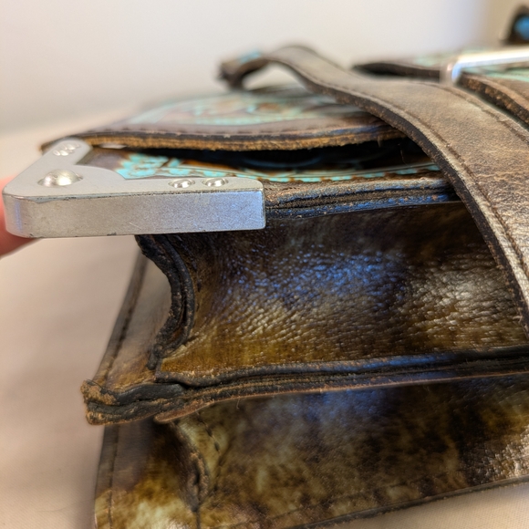 Patricia Nash Brn Leather Stella Flap HandBag w/Intriquite Blue Floral Tooling - Picture 16 of 16